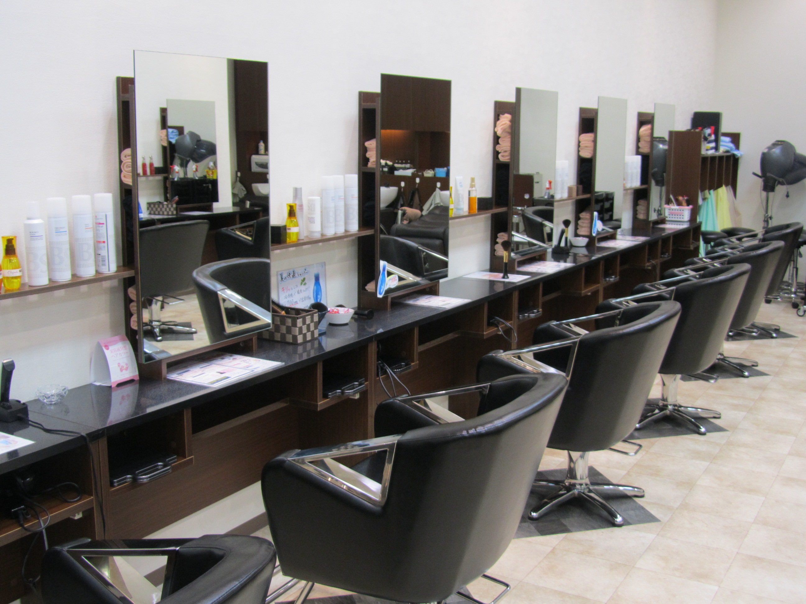 ヘアステージ シンフォニー 蟹江店 Yoshizuya